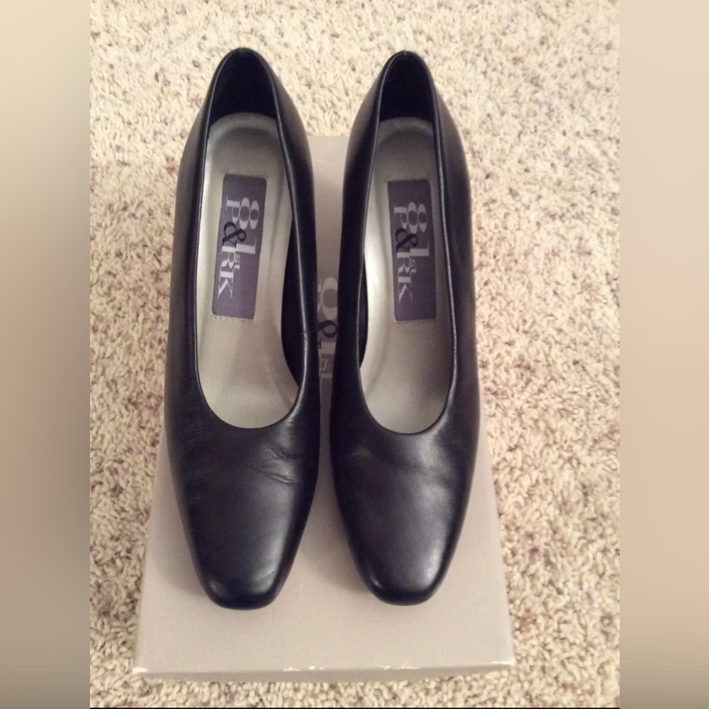 81st & Park (Nordstrom)Women's Black Leather Pump-6-1/2M-Worn Once- PERFECT SHOE